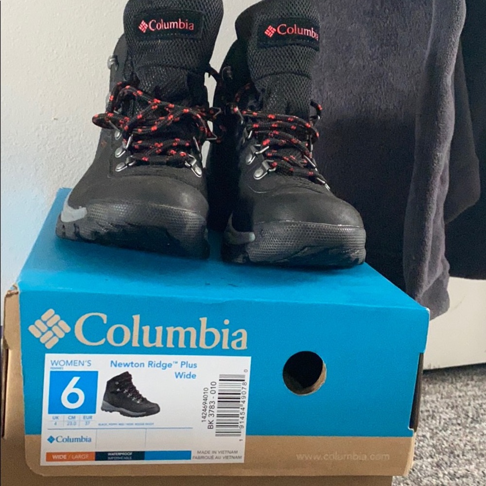 Columbia newton ridge hiking boots